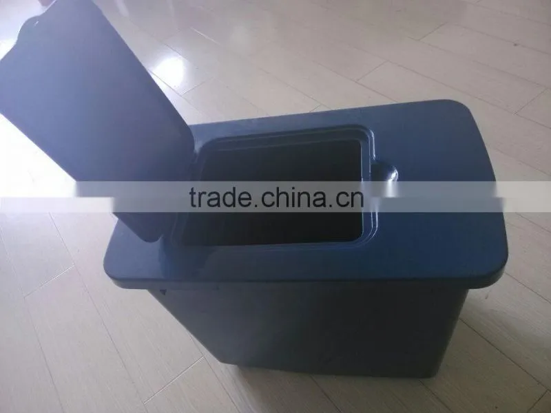 Hot Sale 12kg 30L plastic pet food storage container