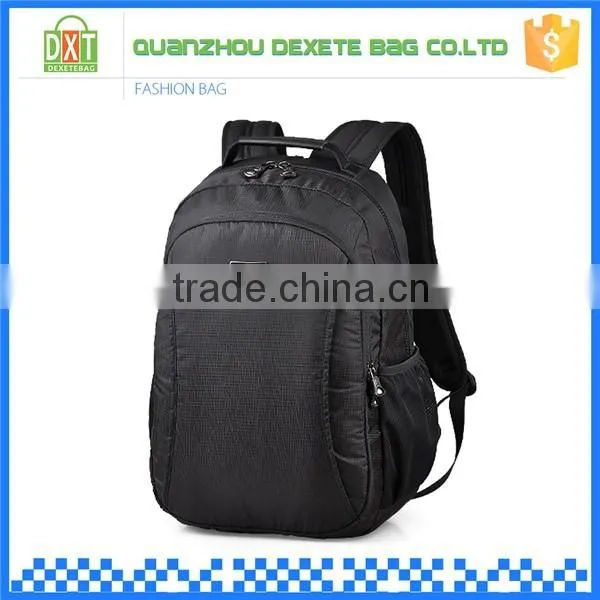 2016 New design large capacity waterproof polyester black backpack travel