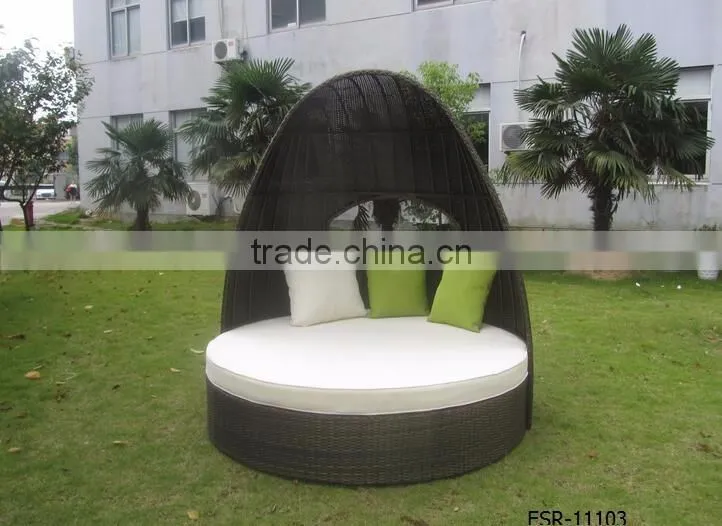 Aluminium Frame Resin Wicker Daybed supplier