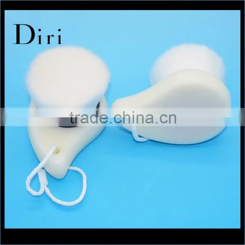 Factory price safe liquid plastic handle paint make up brush cleaner