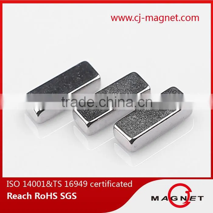 N55 strong Custom permanent ring neodymium magnets for phohe bags