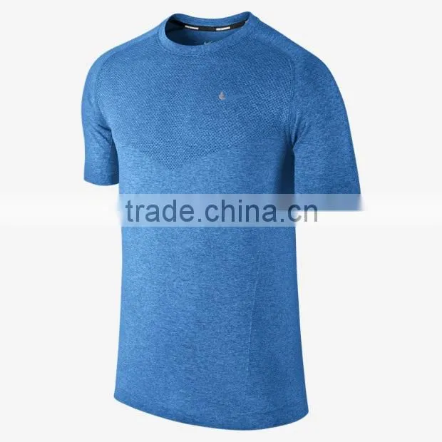 2014 New Arrival Quick Dry Moisture Wicking 3D Seamless Running T-shirts 47% Nylon 53% CoolMax Dri Fit Shirts