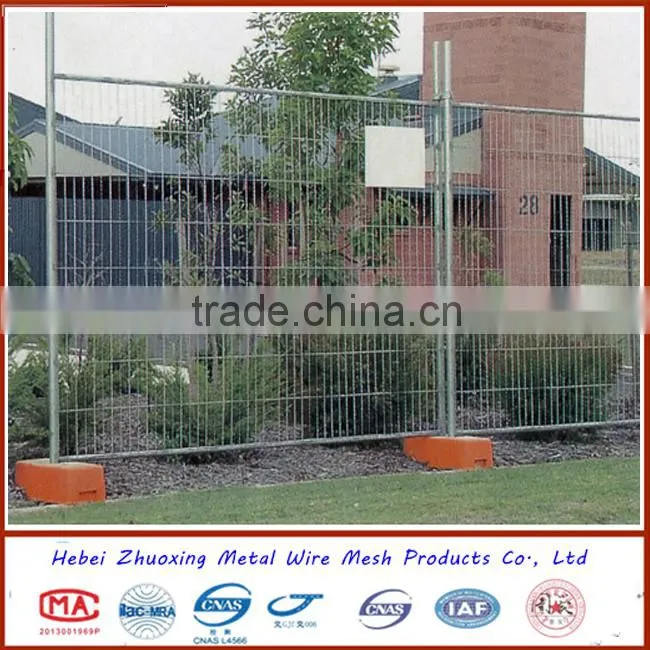 Outdoor event temporary fence