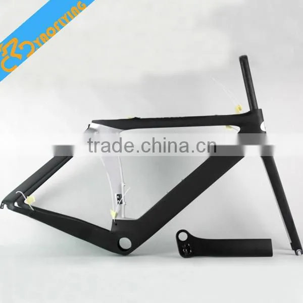 Hot sale full Carbon fiber road bike frame for bicycle racing,famous middle BB PF30 chinese carbon bicycle frame free shipping.