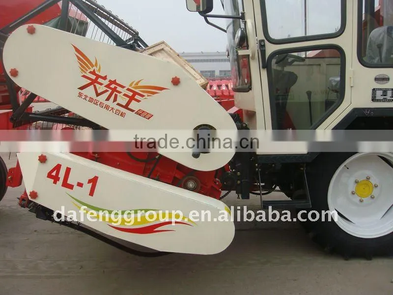 Self-propelled Soybean Combine Harvester