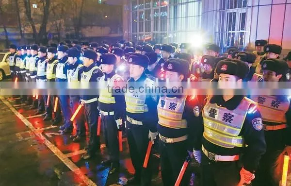 Police light flashing shoulder