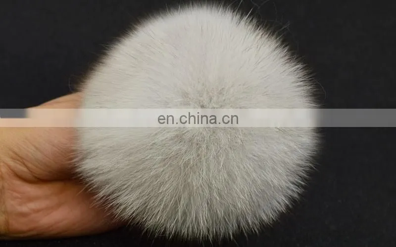 2016 Fashion Genuine Fox Fur Hat Accessory Pom Poms Wholesale Fur Ponpon