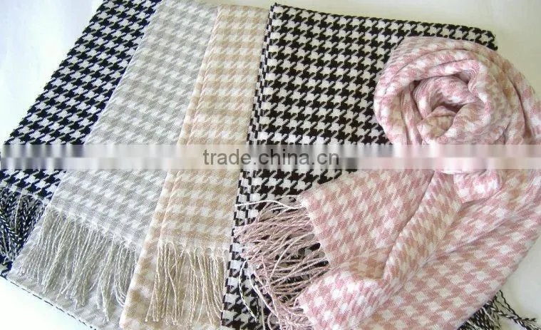polyester classical design shawl scarf