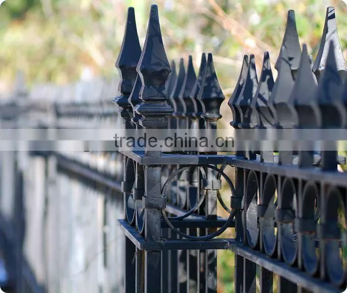 2015 Top-selling modern iron fence bracket design