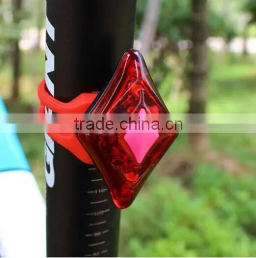 Bicycle USB charging tail lamp