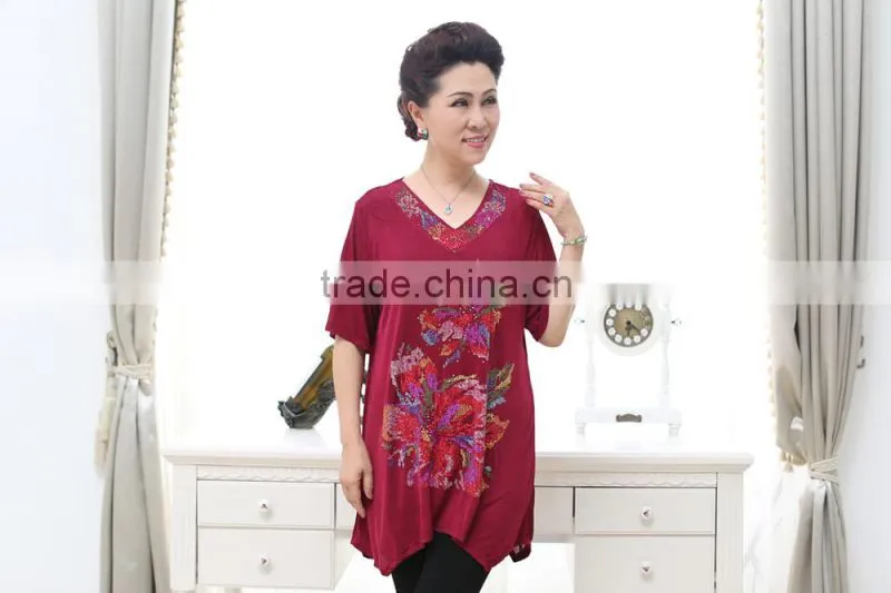 New arrival middle aged ladies V-neck half sleeve beaded flower printed blouse