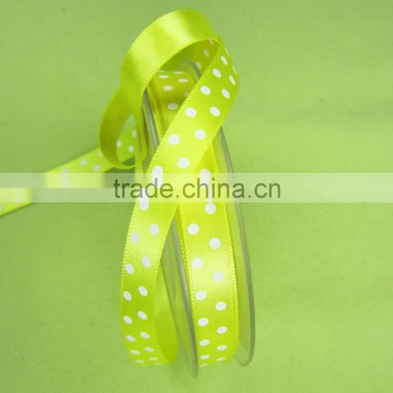 polka dot ribbon