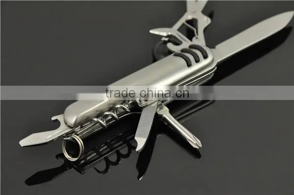 Outdoor Survival Folded hunting knives / Multi Use Folding Pocket Knife