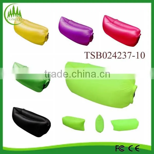 2016 hot sale nylon waterproof inflatable lay's bag banana sleeping lay bag