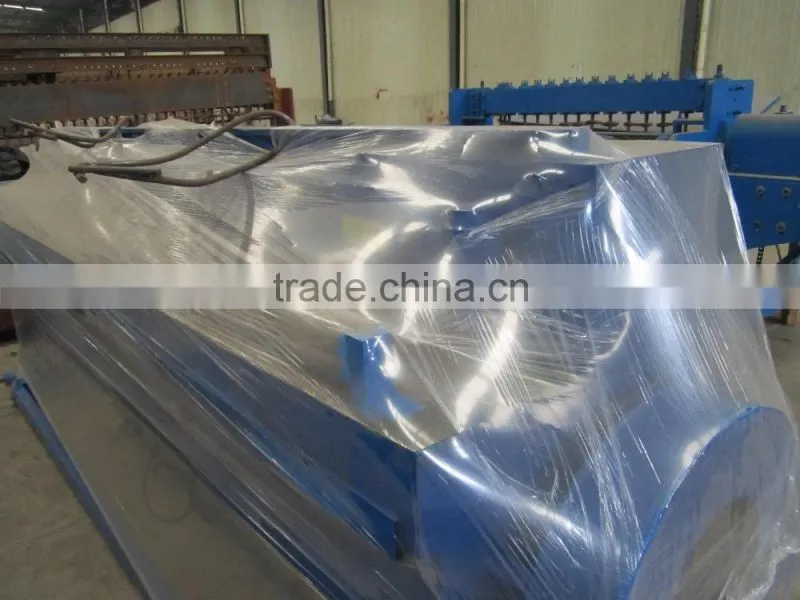 3x3.5 Automatic Welded Wire Mesh Fence Making Machine in china