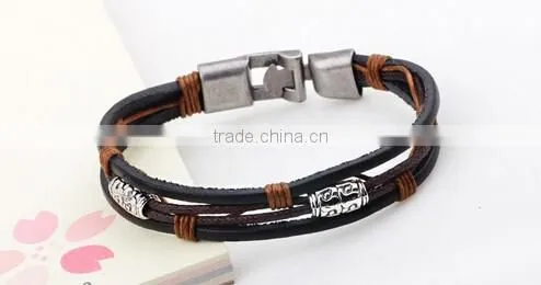 Top selling Factory wholesale men's braided handmade bracelet/