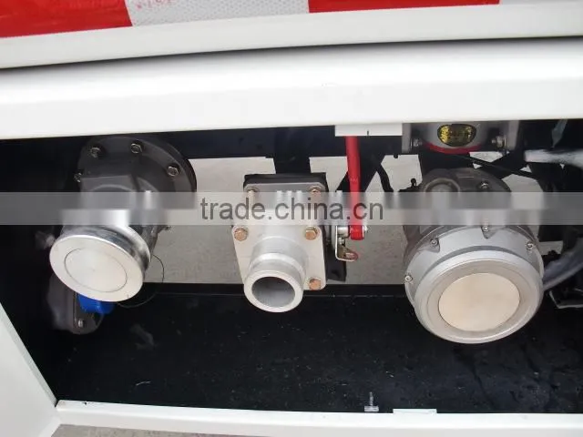 mini fuel tank truck made in China JMC 4*2 mini fuel tank truck