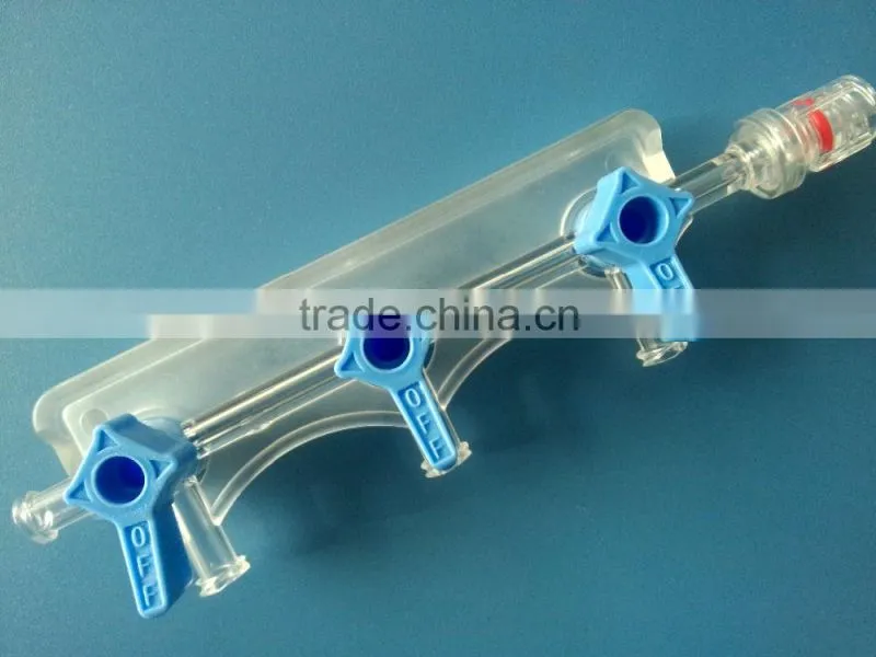 Manifold stopcack with 3 ports