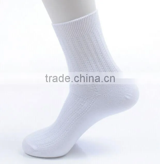 2017 China Factory Customized Your Own Brand Logo Design Plain Color Simple Stretch Eco Lycra Cotton Polyester Men Socks