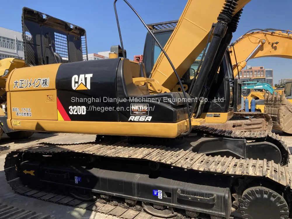 CAT320D (1)