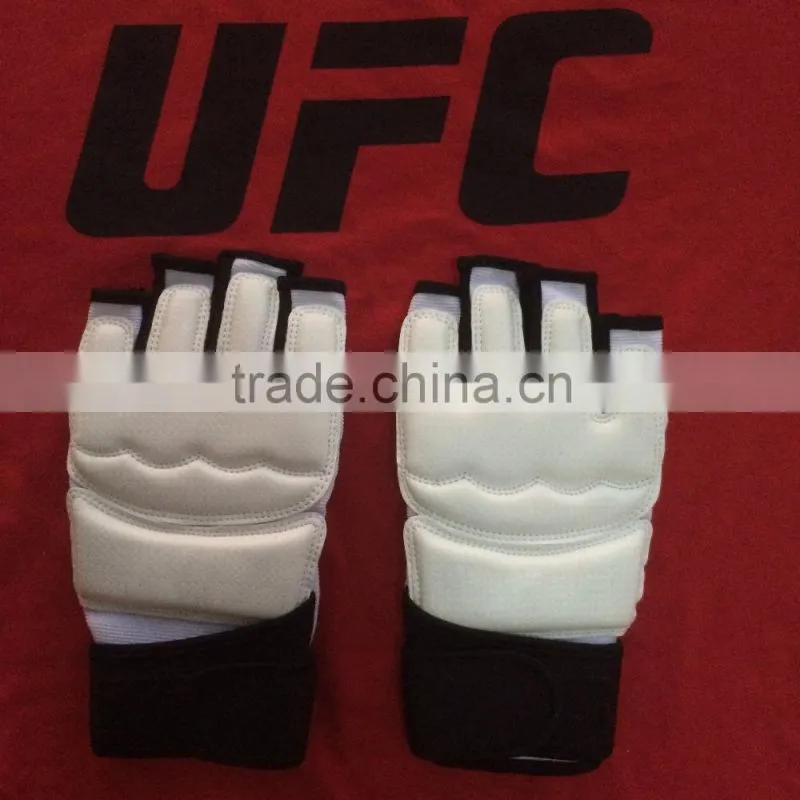 2015 newHalf finger Boxing Glove Adult Taekwondo Gloves Karate Training Gloves
