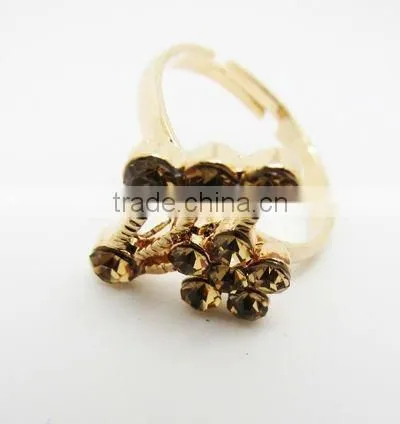 Fashion rhinestone flower rings,Finger ring for women,2013 new design rings