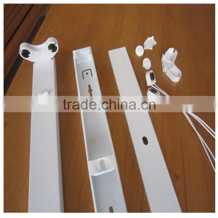 T8 batten fitting