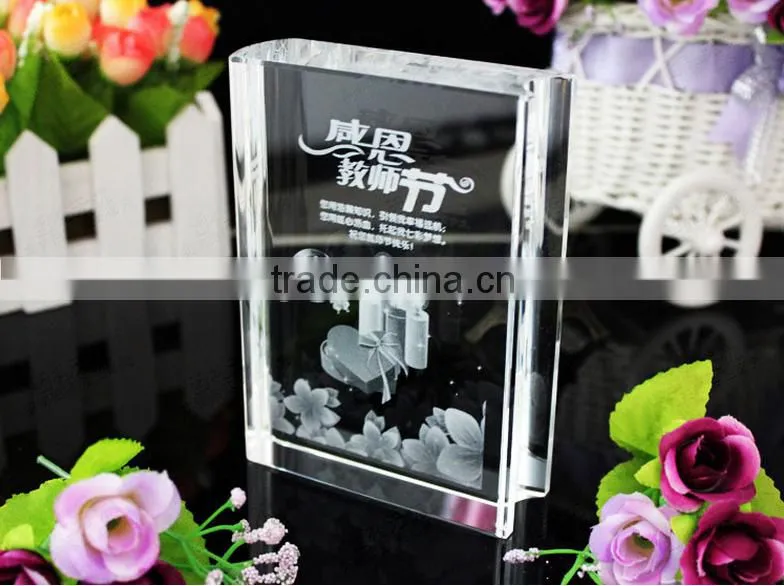 Elegant crystal cube