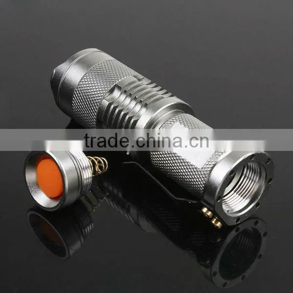 CREE Q5 LED Flashlight Torch 7W 300LM Adjustable Zoomable Lamp