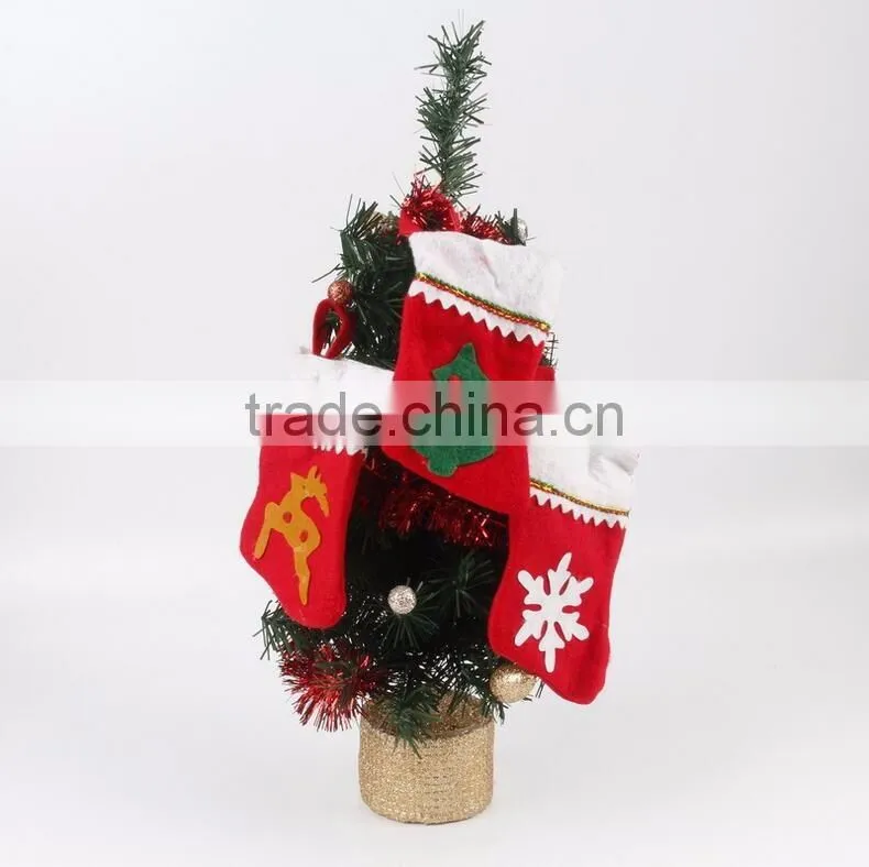 Christmas non-woven fabrics little socks Christmas socks pendant The Christmas tree decorations pendant