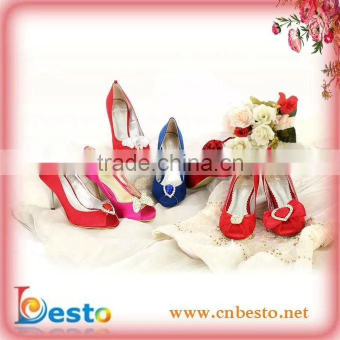2013 popular new style handmade crystal imitation glass bead garment accessory with resin