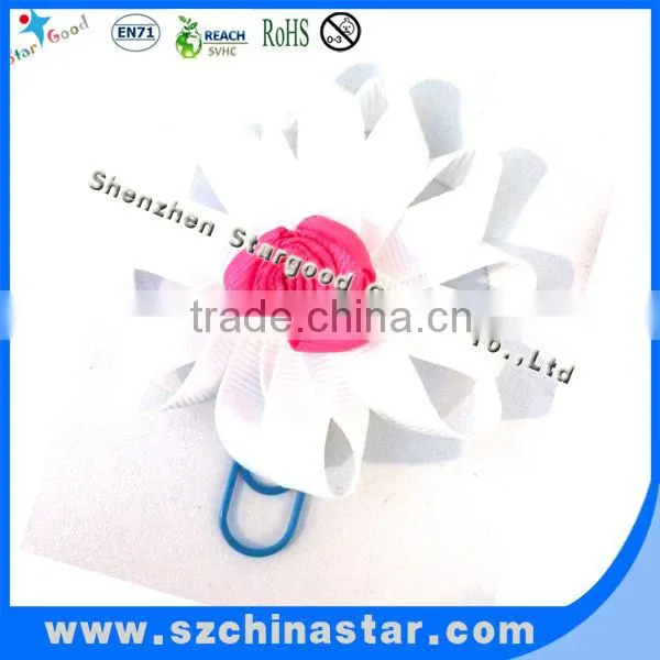 printing card with colorful paper clip