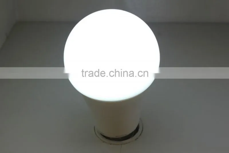 Aluminum E27/E26 12 watt led bulb A70 12W led bulb CE RoHS