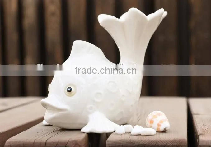 Wholesale new design fish shape ceramic flower vase