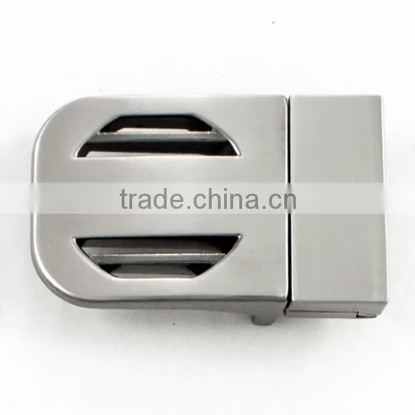 Nickel custom metal belt concho