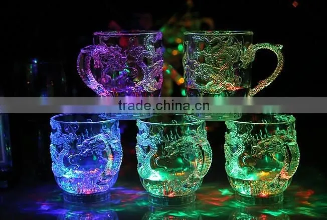 party KTV bar supplies Emitting luminescent glass goblet cocktail colorful flashing cup