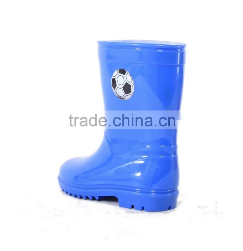 High quality football pattern pvc rain boots cheap pvc rain shoes for boys