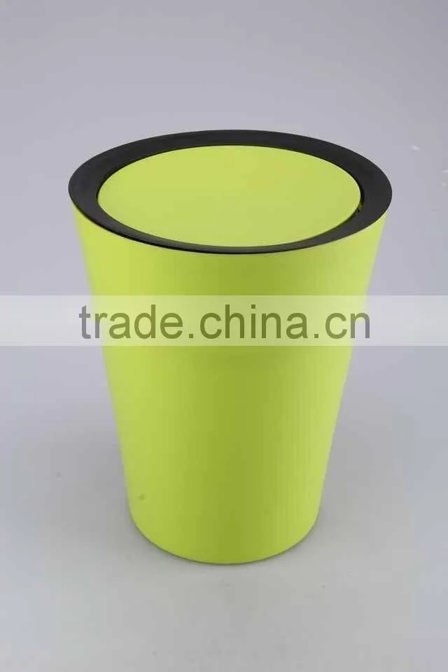 Swivelling Cover Plastic Trash Can Household Garbage Can/Rubbish Bin