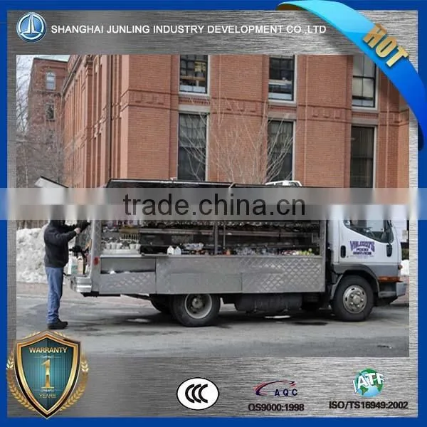 NPR 4x2 mini buy mobile food truck for sale