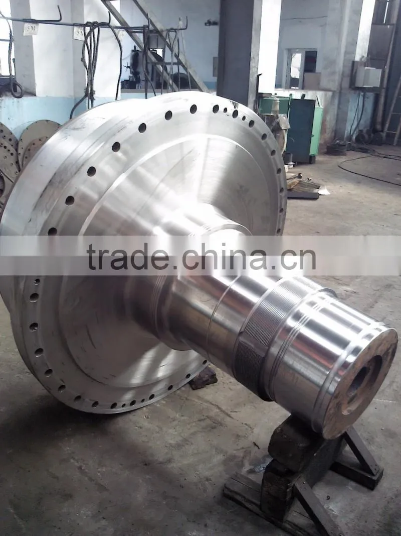 large diameter shaft head for paper machine roll