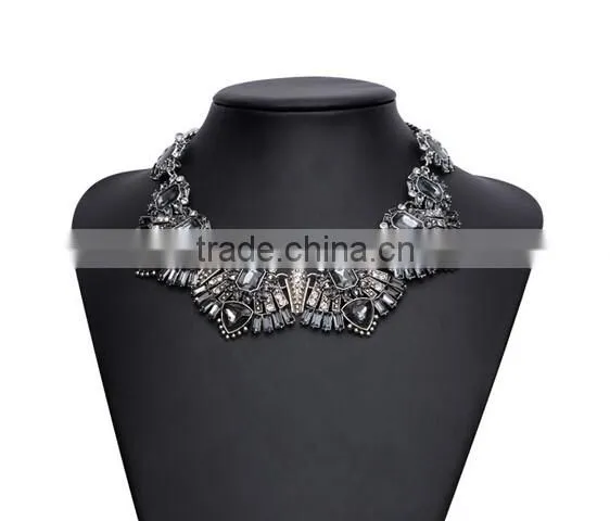 Alloy Flower Crystal Acrylic Hot Fashion Women Jewelry Necklace Chain Statement