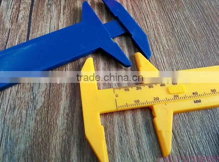 Mini plastic calipers