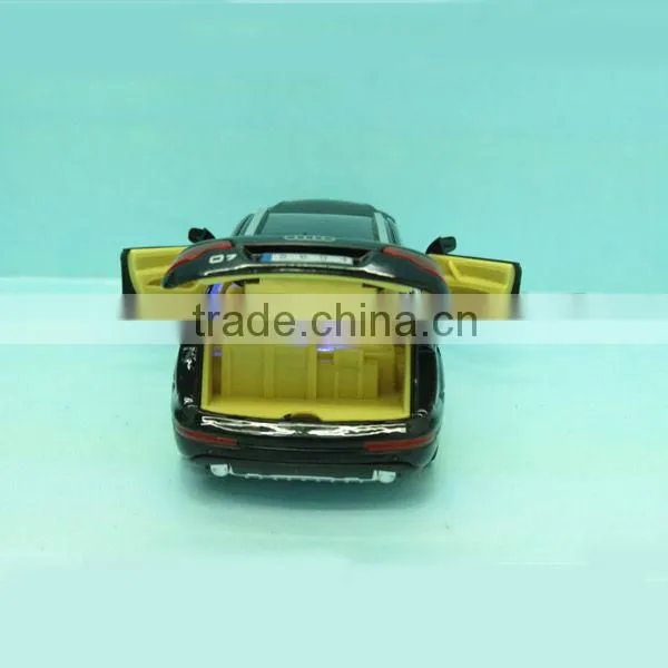 1:32 Audi pull back diecast car