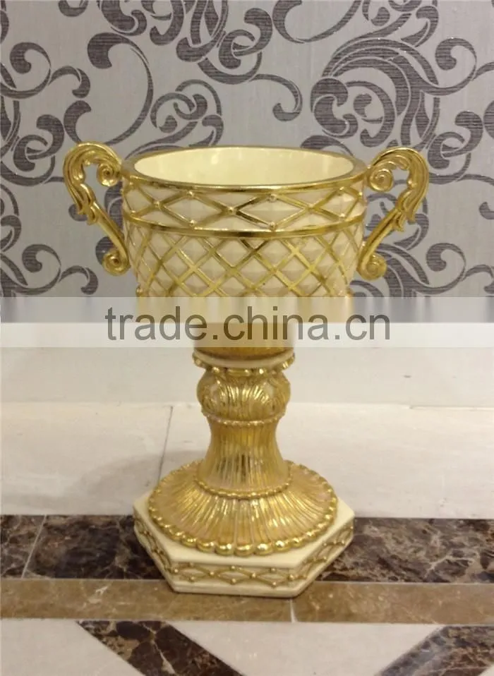 Home Decorative Tremendous Prize Cup, Table Top Decorated Prize Cup/Trophy, Gilt Decorative Arts & Crafts