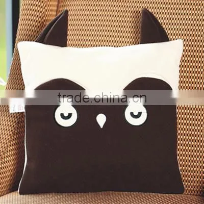 Supply fashion cute multifunctional warming hands and feet cushion