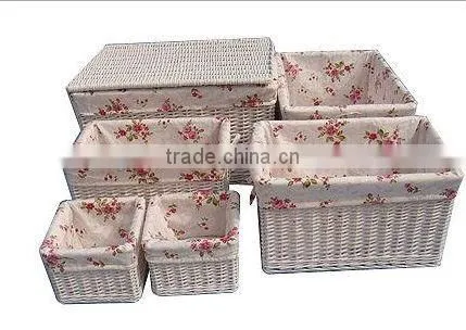 wicker baskets with liner
