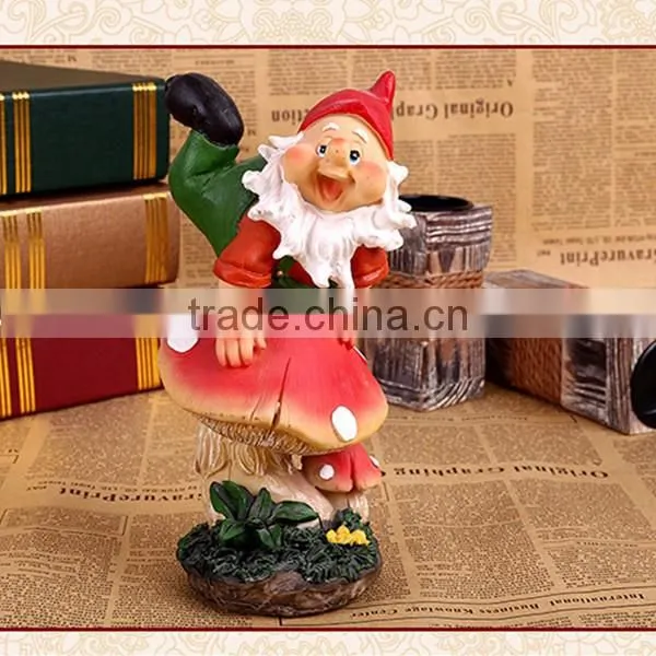 Cute gnome life size dwarft figurine garden statues wholesale