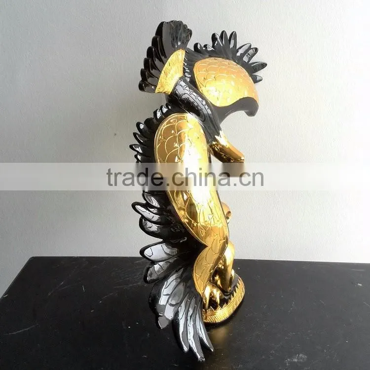 Resin bird statue decoration