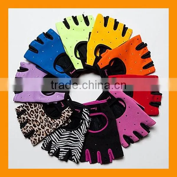 Neoprene Weight Lifting Callus Guard Glove With Wrist Support For WOD Body Building Bar and Ring Training
