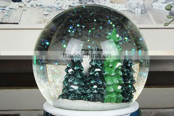 Polyresin Christmas Snow globe decoration snow globe with Music Box
